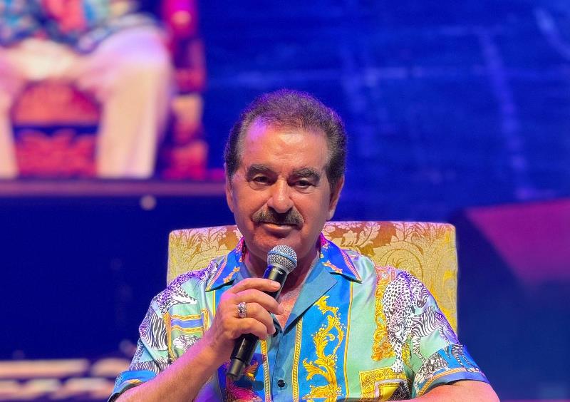 Harbiye'de İmparatora Sevgi Seli!  Harbiye'de İmparatora Sevgi Seli!